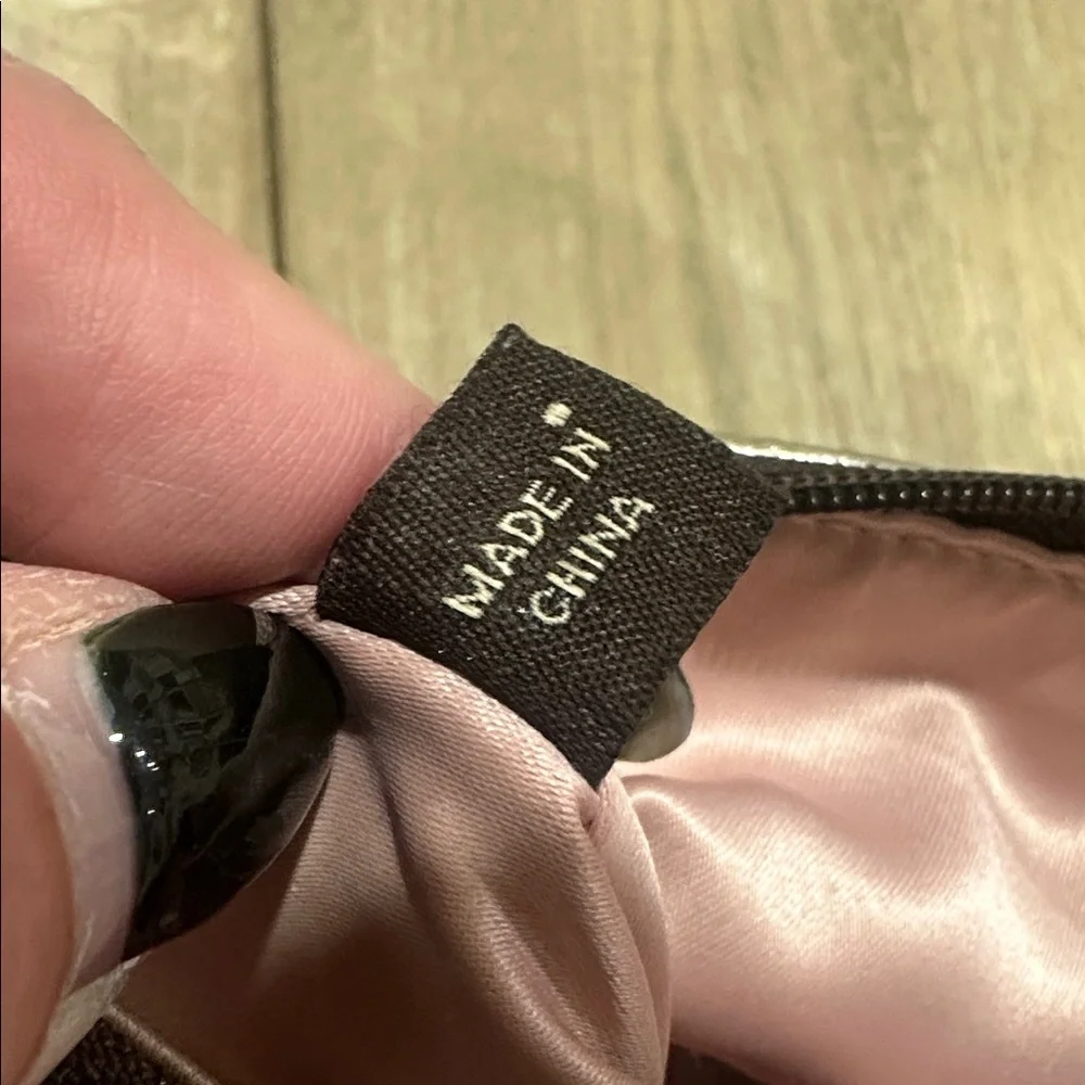 Coach Signature C Swing pack with Floral Appliqué - Picture 7 of 11